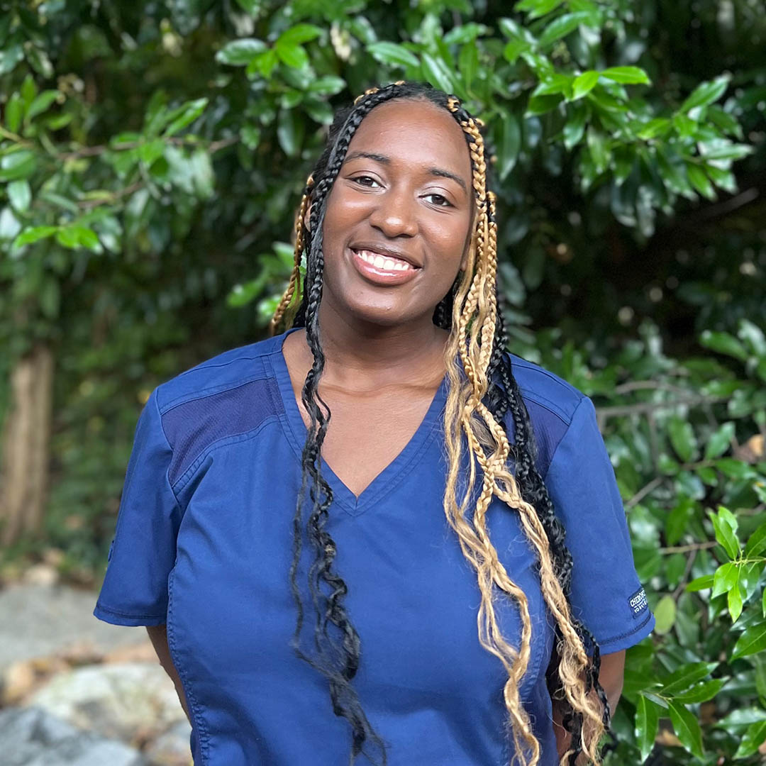 Niela Williams, Veterinary Assistant
